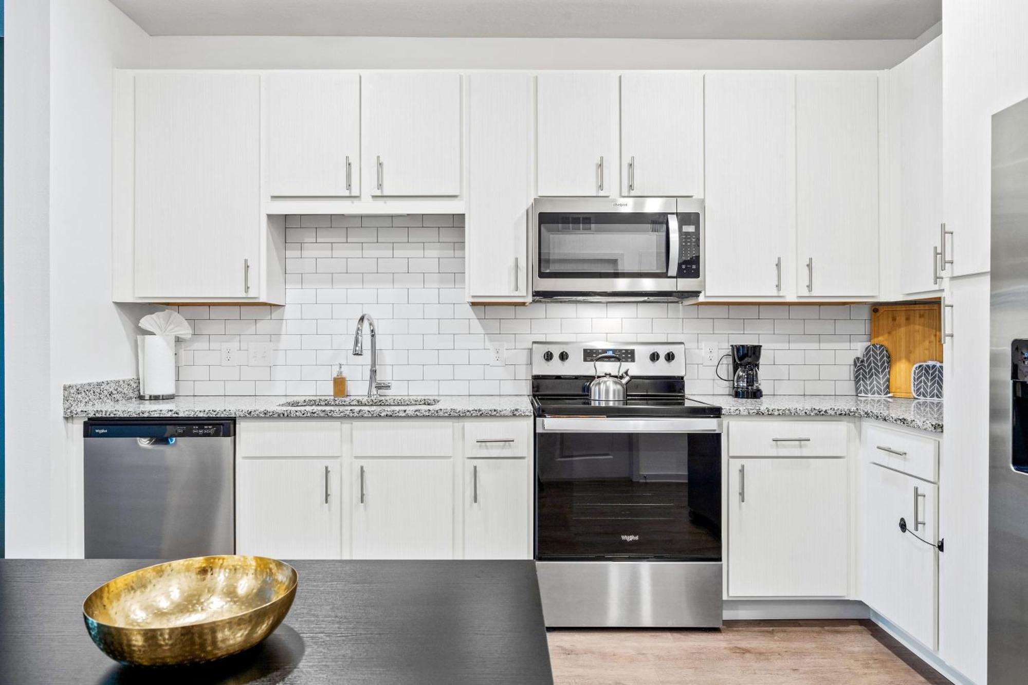 Complete Apartment ,10 Min To Parks Pets Allowed, Resort-Style Amenities 올랜도 외부 사진